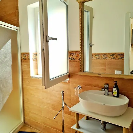 Holiday home Gioema